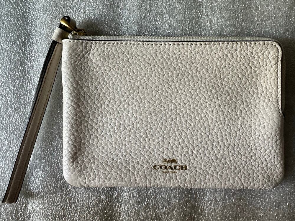 EUC Coach L Zip Wristlet Chalk Pebbled Leather Gold Tone Zip Wallet Pouch